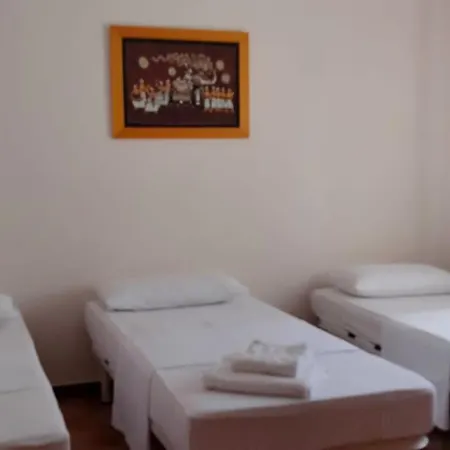 Tahiri 2 Apartment *